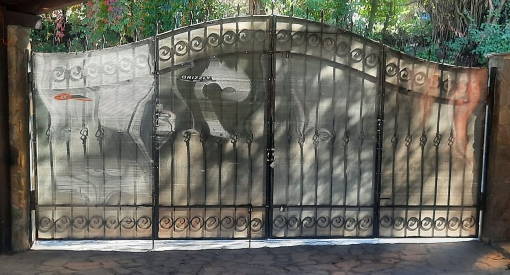 poarta fier forjat model deosebit