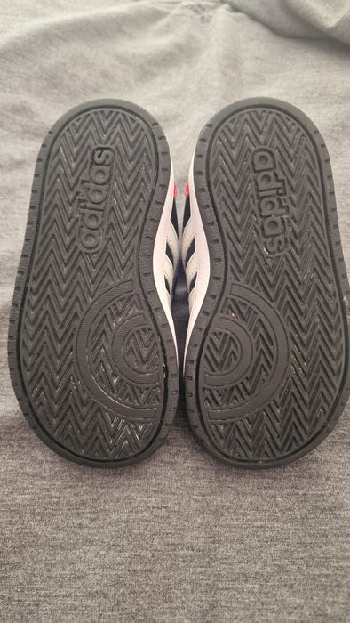 Adidas hoops 2.0 24