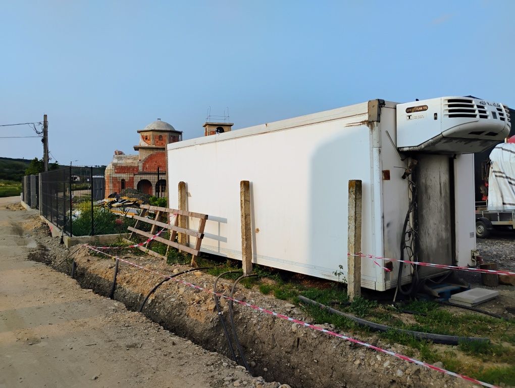 Iveco Eurocargo 12E25 Euro 5 Frigorific Dube frigorifice