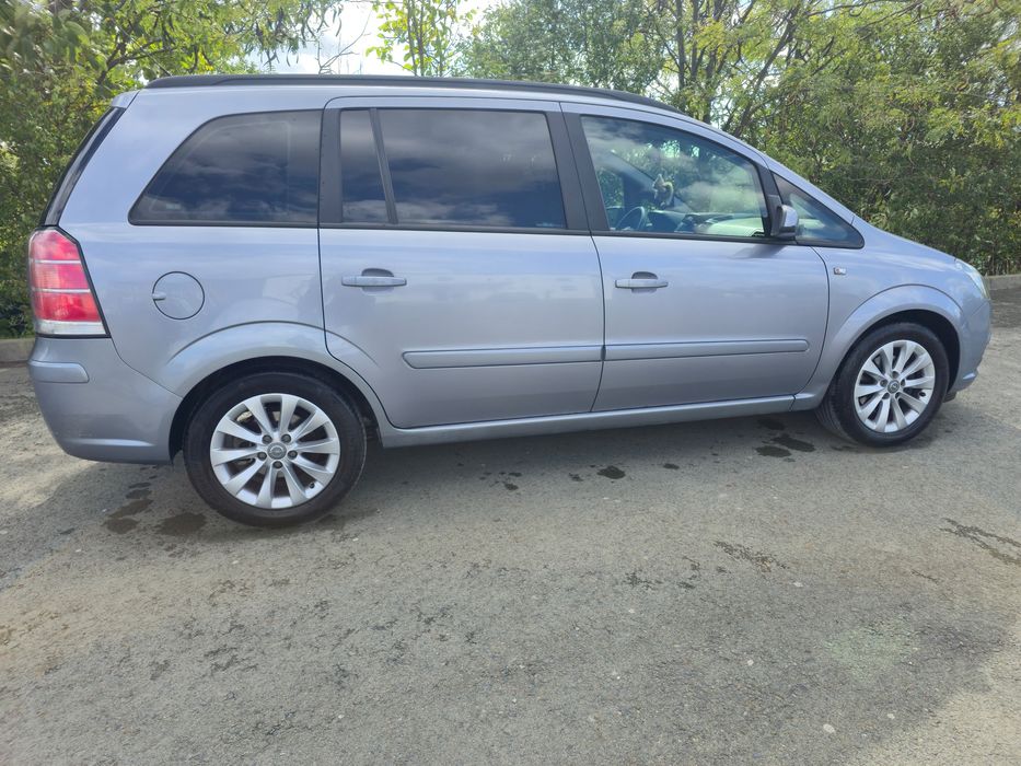 Opel Zafira B 1.8 Benzină 140CP 7 locuri
