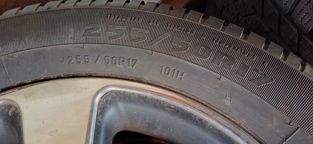 Гуми Dunlop 255//50 R17 Tramp 4×4;