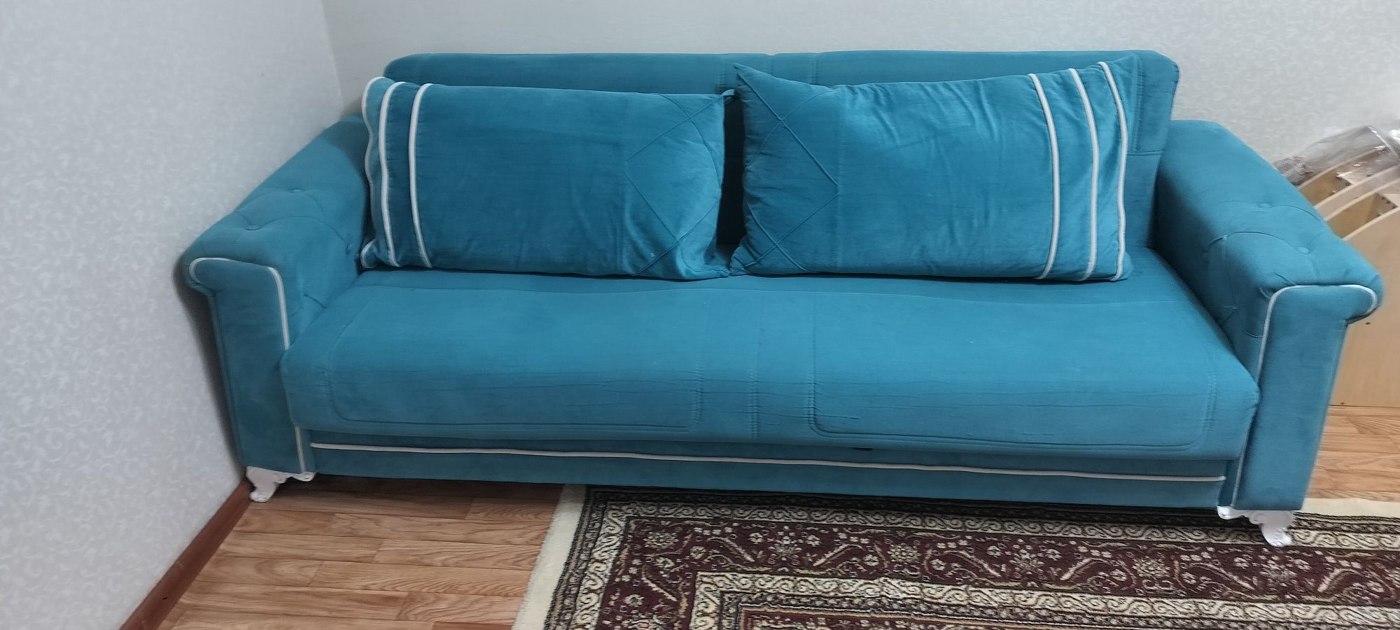Диван продам в хорошем состоянии