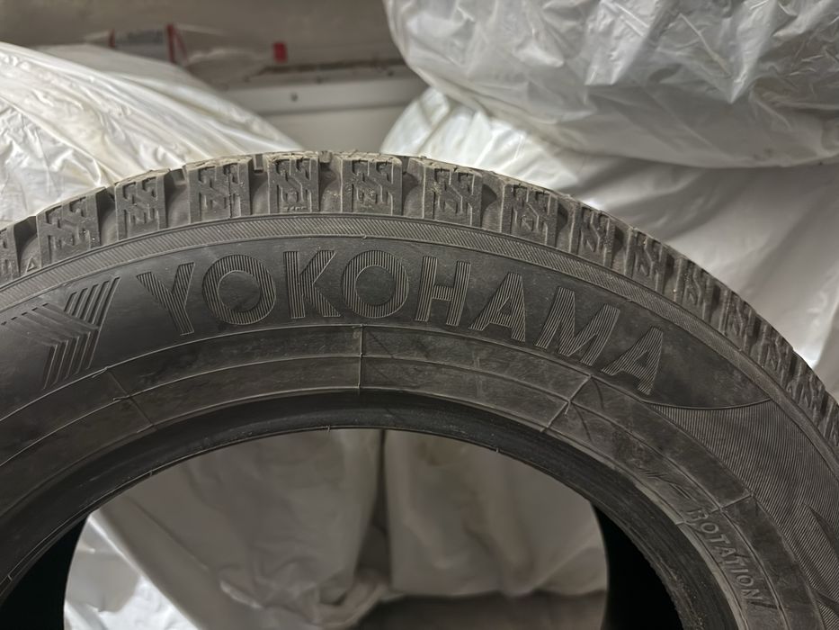 Новый комплектзимних шин Yokohama