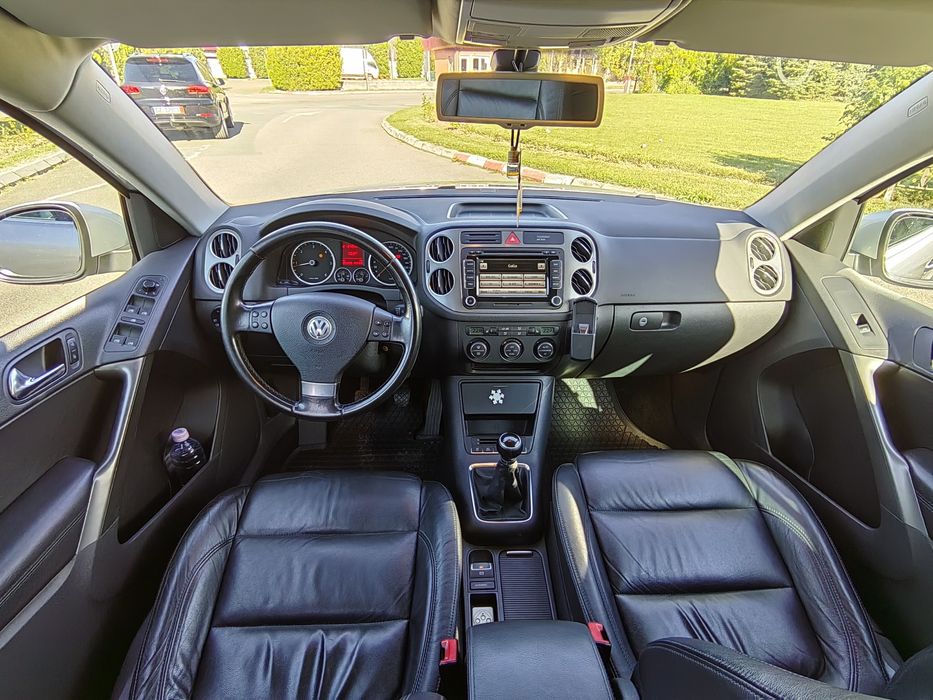 Volkswagen Tiguan 2.0TDI Common-Rail 170cp Navi Mare,Camera,Bi-Xenonno
