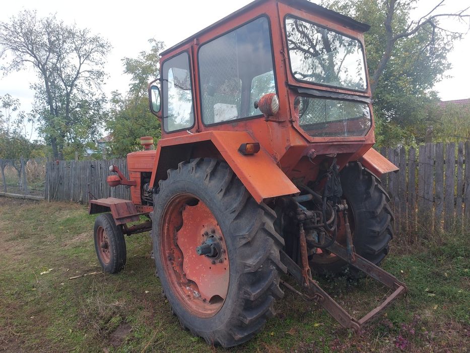 Tractor 650 plug 2 brazde și disc