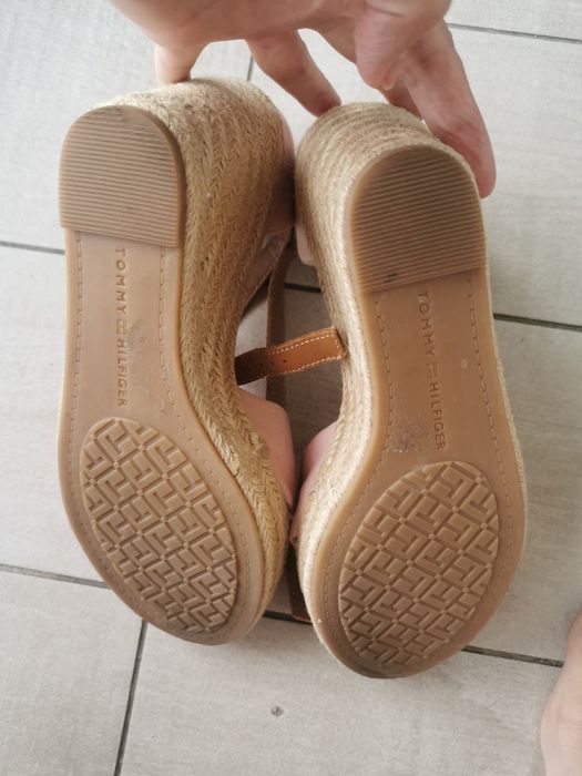 Sandale Tommy Hilfiger 37 ca noi