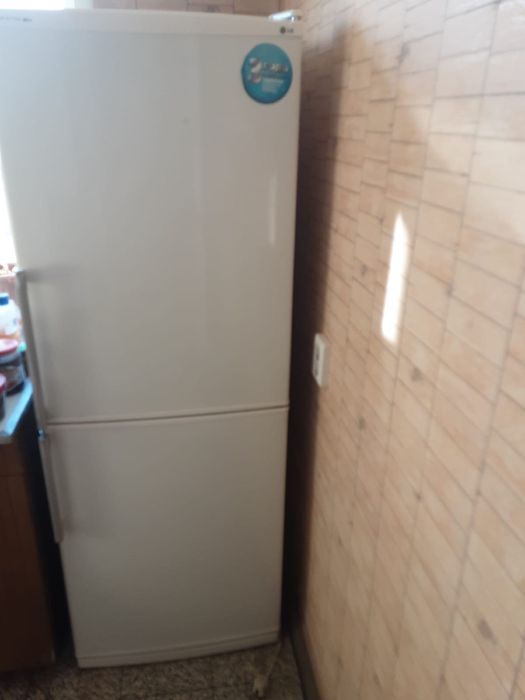 Продам холодильник