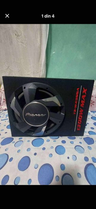 Vând subwoofer Pionner