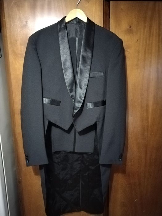 Костюм сватбен 3 части