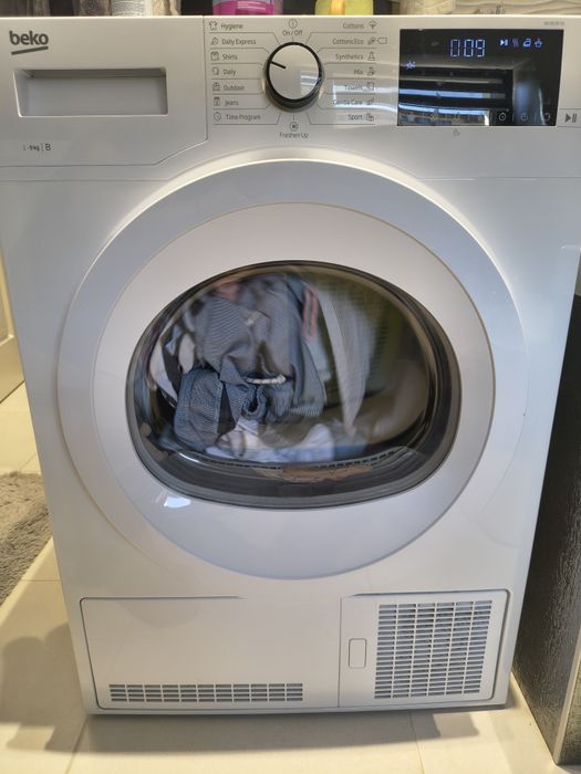 Uscător rufe Beko 9 kg prin condensare.