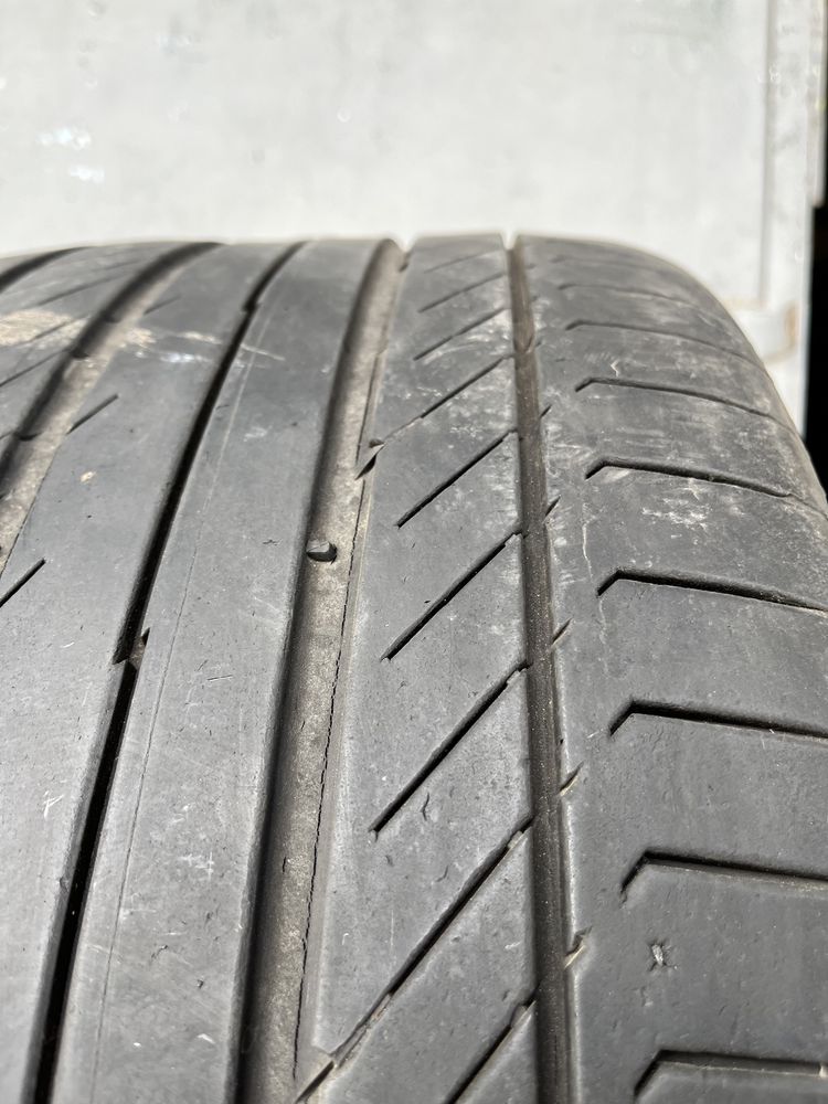 2 бр. летни гуми 295/35/21 Continental NO DOT 0821/4817