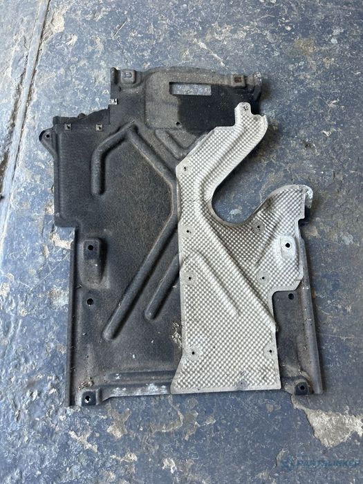 Scut de protectie sub caroserie spate dreapta AUDI A4 IV 8K2, B8 2007 - 2015 TDI CAGB, CJCB, CSUB