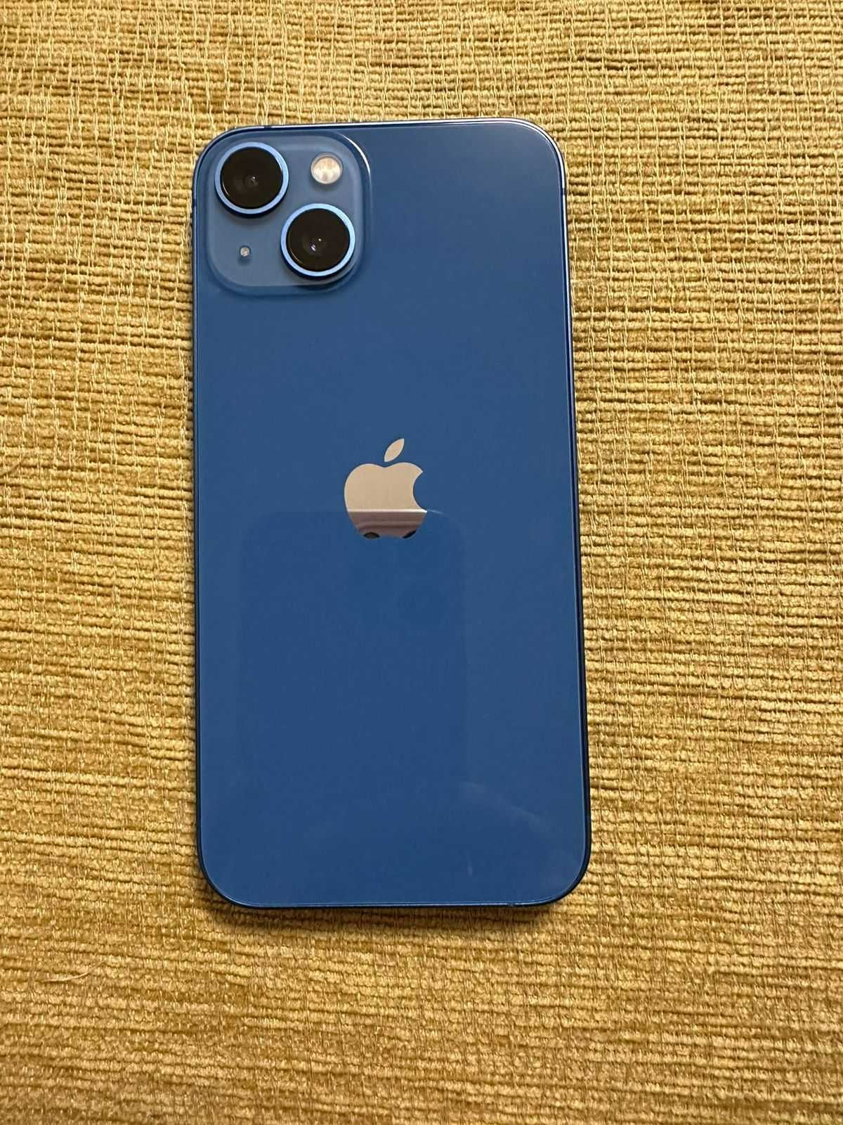 Продам Iphone 13