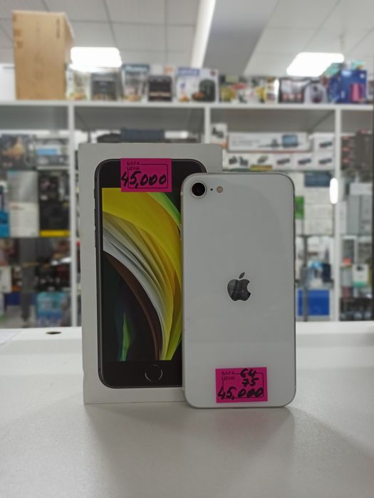 Apple iPhone Se ,  64gb, 75%акб.