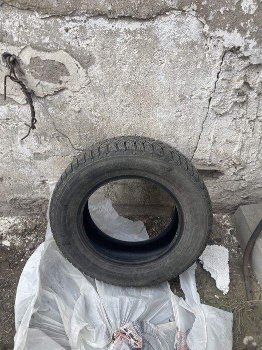 Шины зимние,в хорошем состоянии