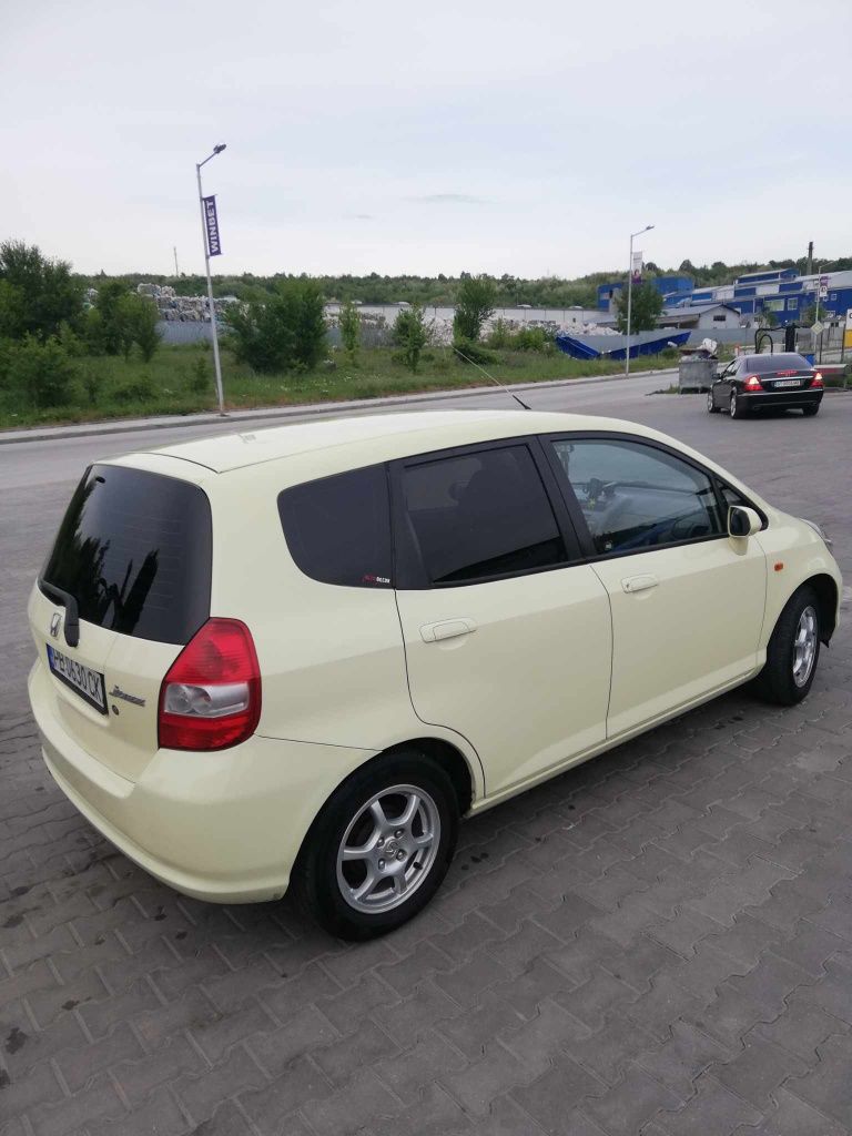 Honda jazz  2003 г. Газ/бензин