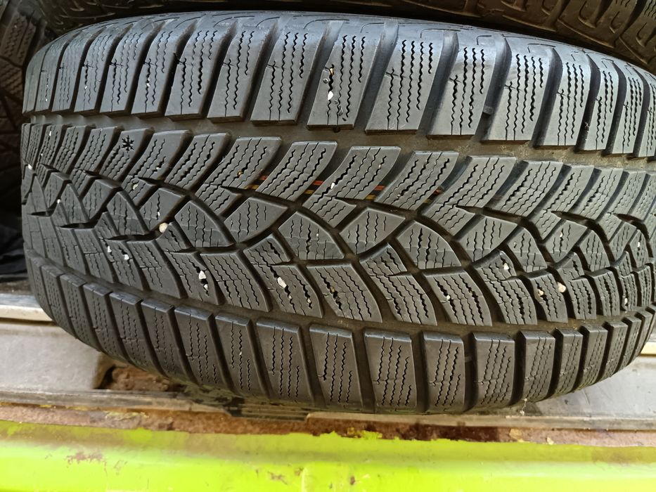 Anvelope MS iarna 225 45 17 Dunlop 8mm 2017