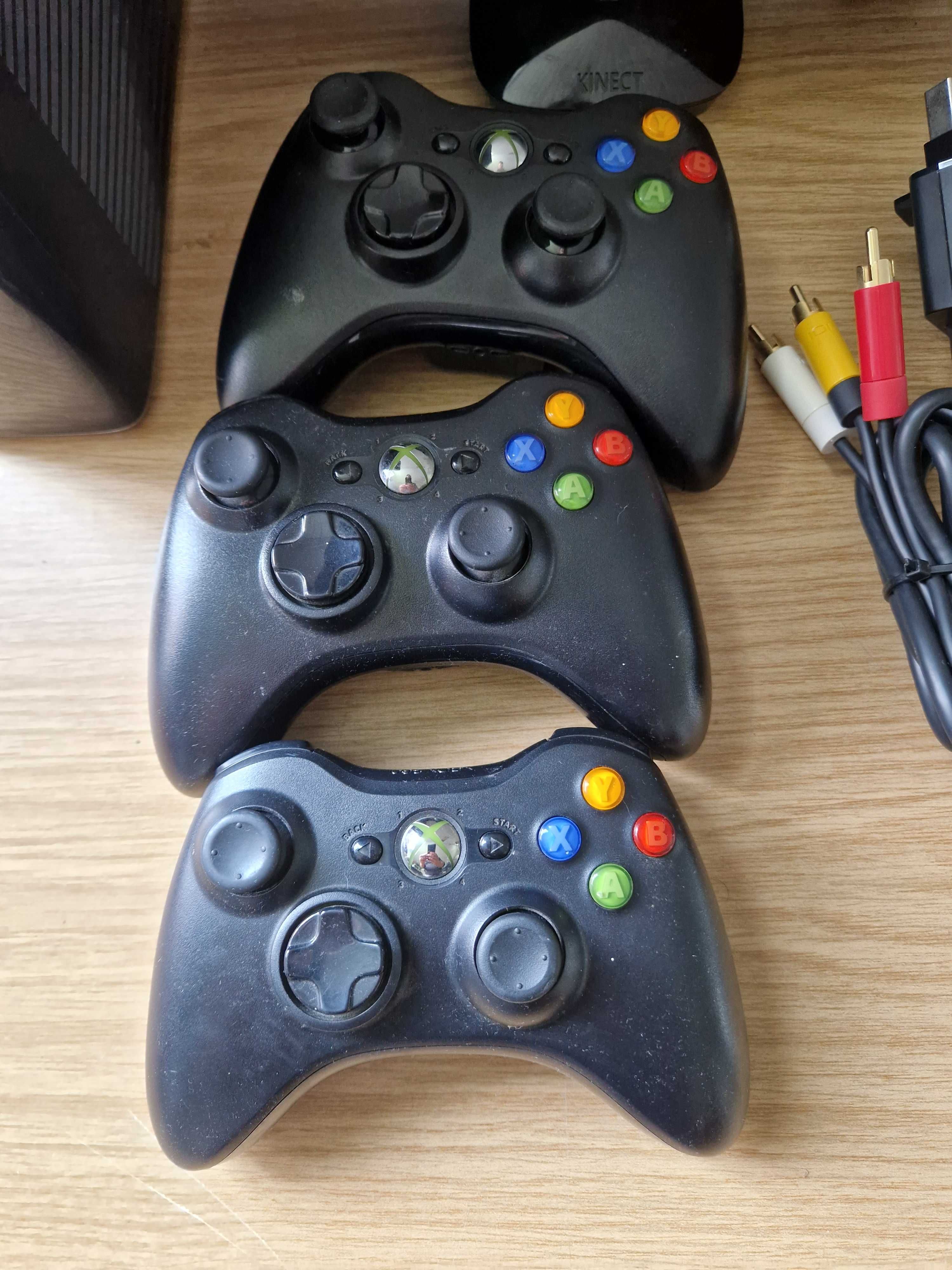 Xbox 360 cu accesorii