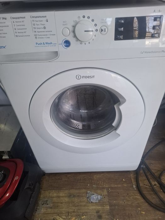 Продам стиральную машинку