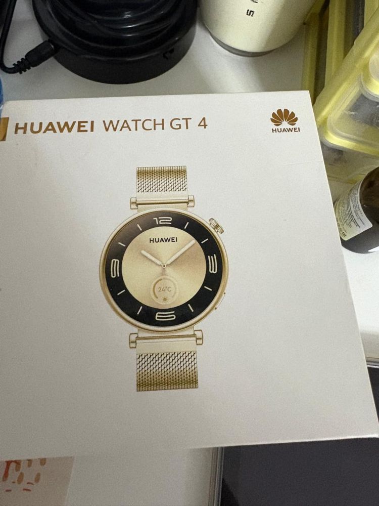 Продам электронные часы HUAWEI