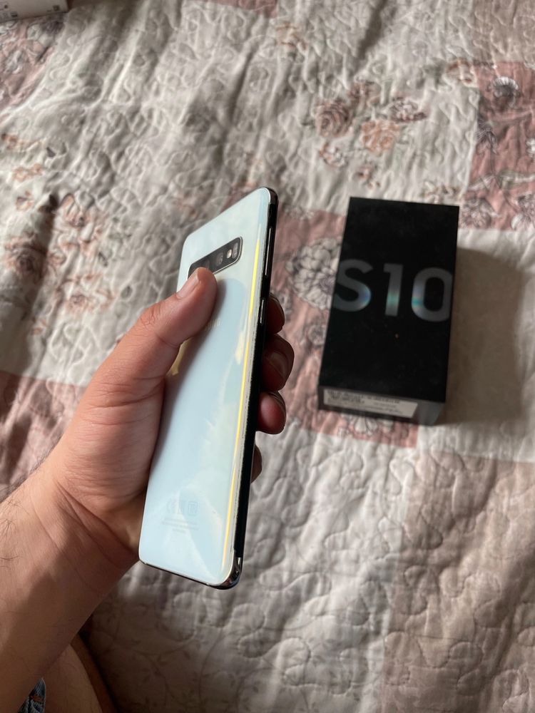 Samsung S10  8/128gb