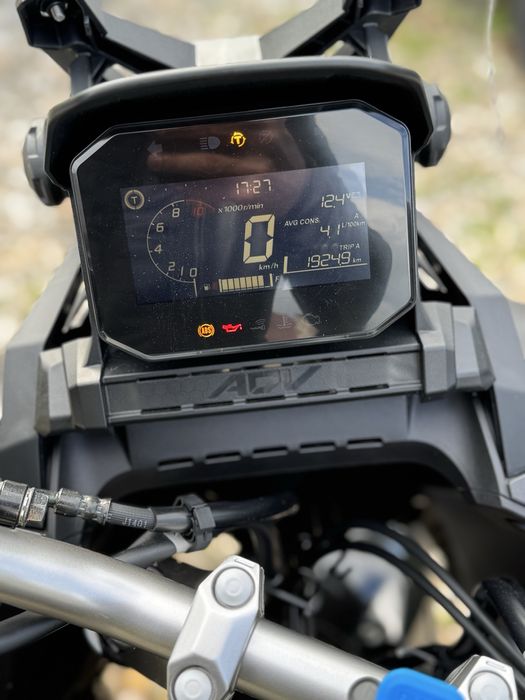 Moto scuter (scooter) Honda ADV 350 2024, 1900 km, ca nou, impecabil