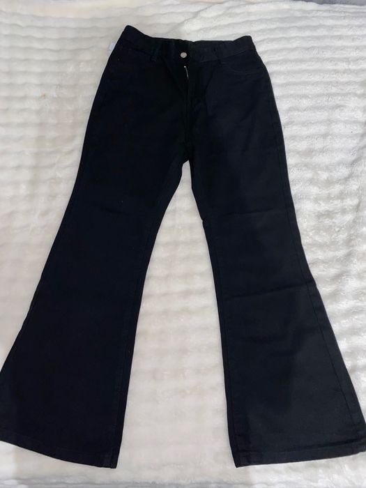 Джинсы клеш черные