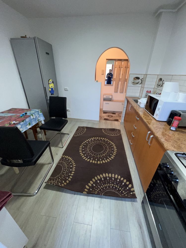 Apartament de inchiriat 2 camere disponibil din 1 Iunie