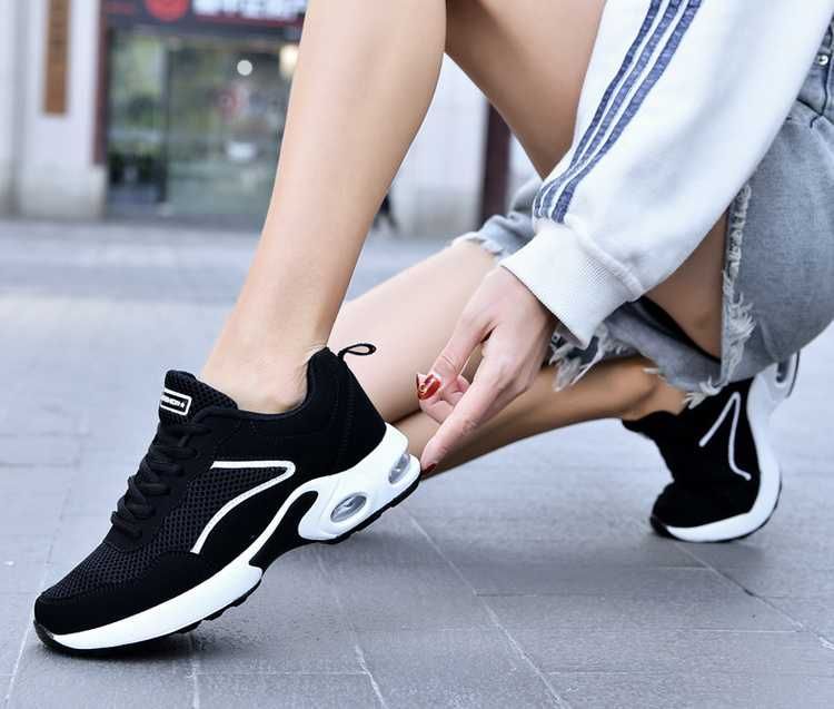 Комфортные и стильные дышащие женские кроссовки cross-617-black-