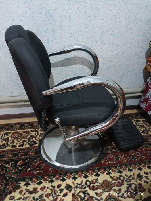 Кресло парикмахер
