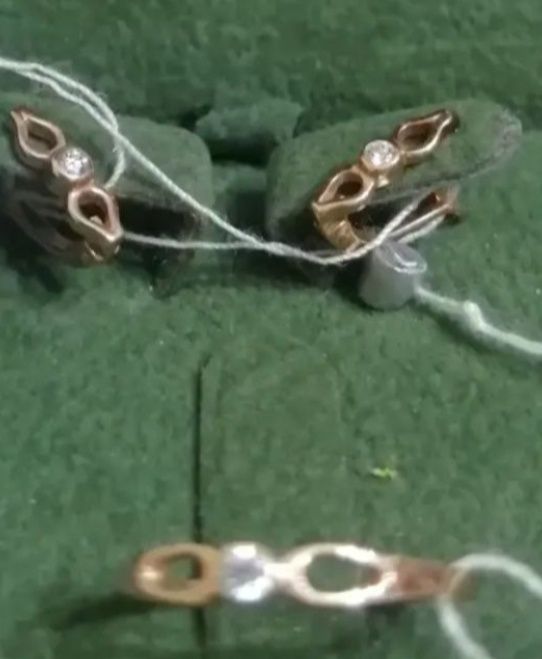 Детский золотой набор с бриллиантом