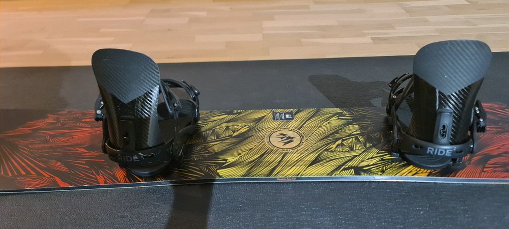 Placa Snowboard Jones El Hefe Mountain Twin 157 + legaturi Ride Carbon