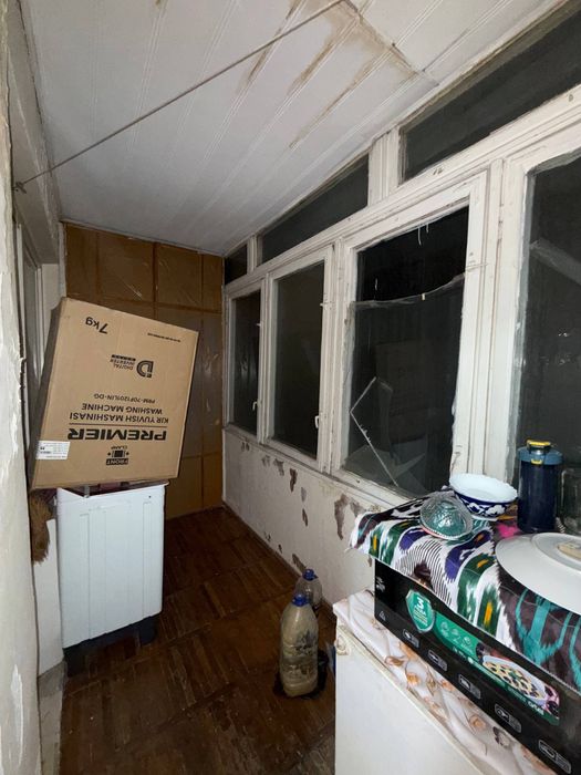 Юнусабод 2.кв 2/4/4 54.квадрат Срочно квартира