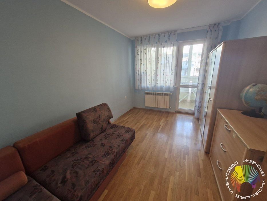 Дава се под наем Тристаен апартамент в Бургас, Център - 110 кв.м за 612 € - Снимка #11