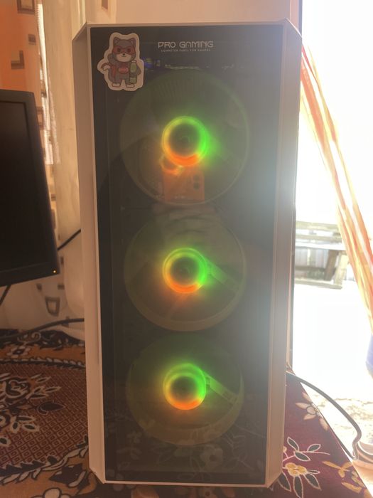 Vand calculator pro gaming, in stare perfecta de funcionare, doar PC