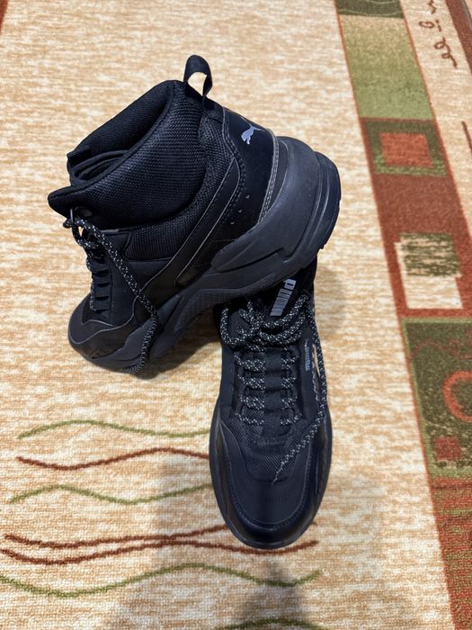 Маратонки New Balance, Puma и Skechers