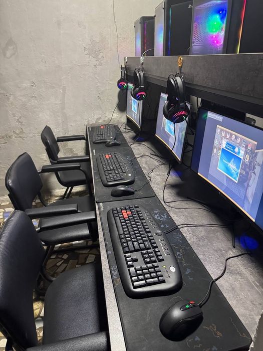 Kompiyuter 10 ta Tayyor Mebillari ichda