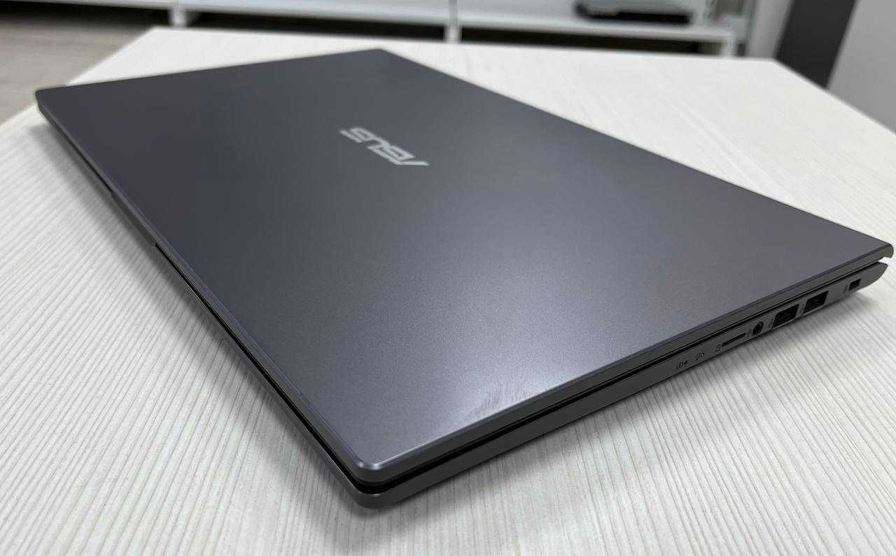 ASUS Core i3-10*ОЗУ 8/SSD 256/ В Идеале Без Царапин