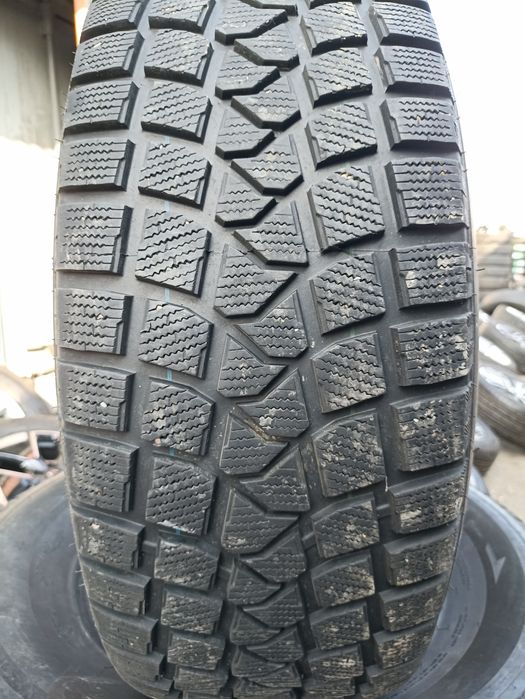 275/65/17 зимний комплект в отличном состояний