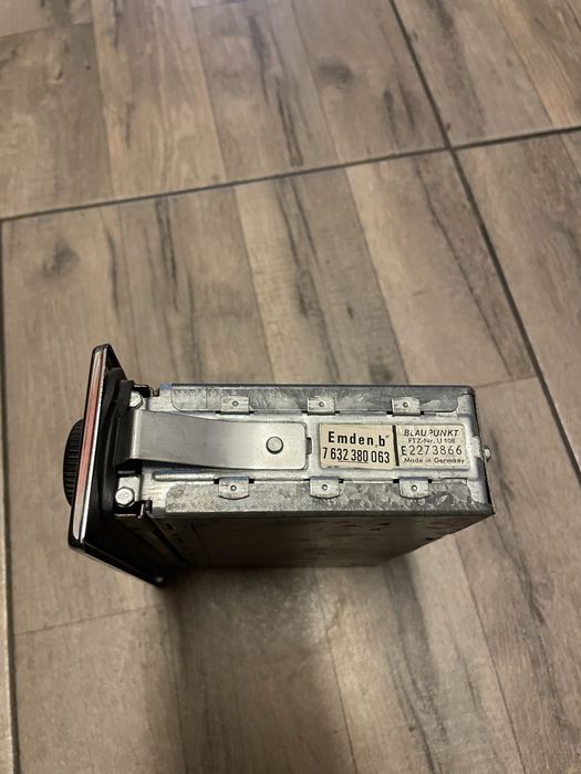 Radio Blaupunkt Emden VW Kafer, Bus T1 -T2 ,Karmann Ghia .