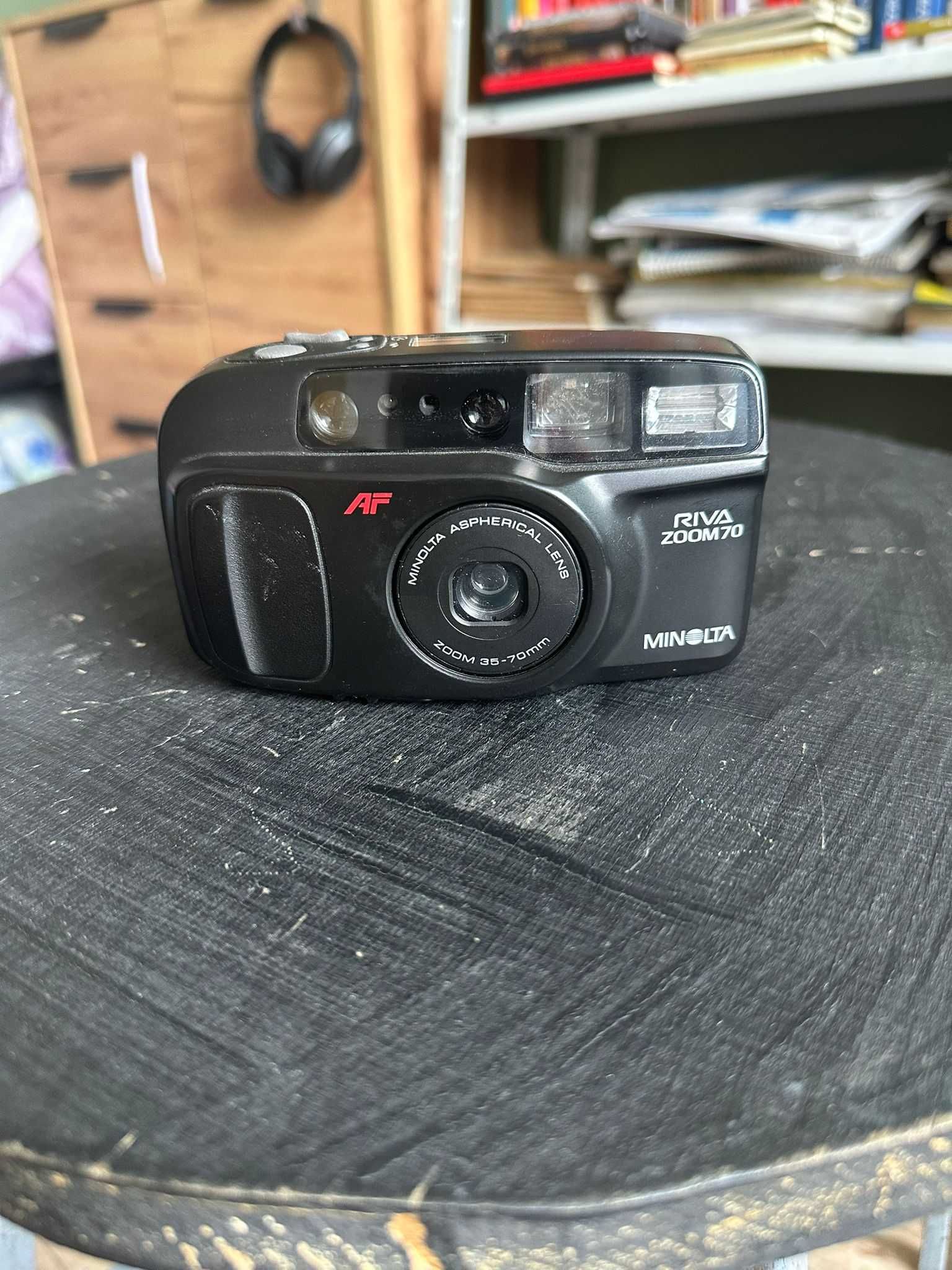 cameră foto pe film de 35mm Minolta Riva Zoom 70