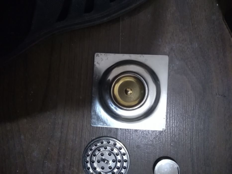 Продается трап для душа, возможна доставка.