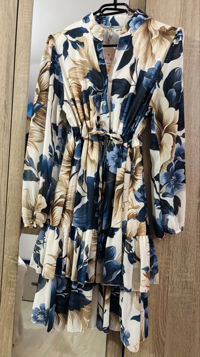 Страхотна дамска рокля