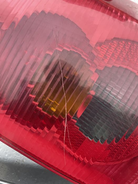 Оригинален Стоп за пежо 307sw комби цената е за 1-брой наличен е левия