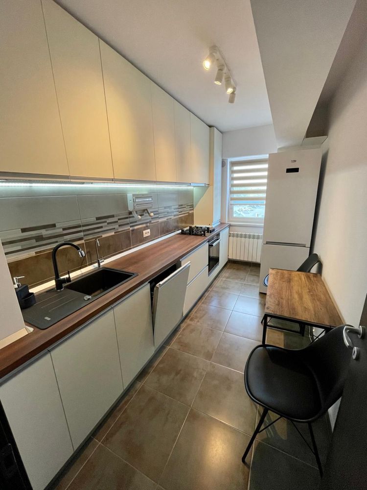 Inchiriez ap 2 camere Conest Grand Residence-Tudor