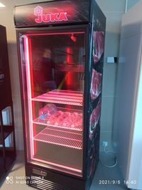 Vitrina frigorifica verticala cu o usa - 500 Litri NET / Carne