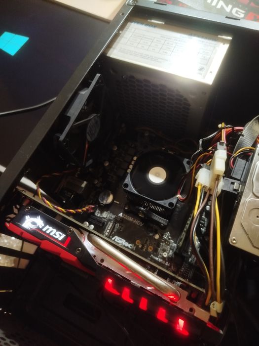 Гейм Компютър  .