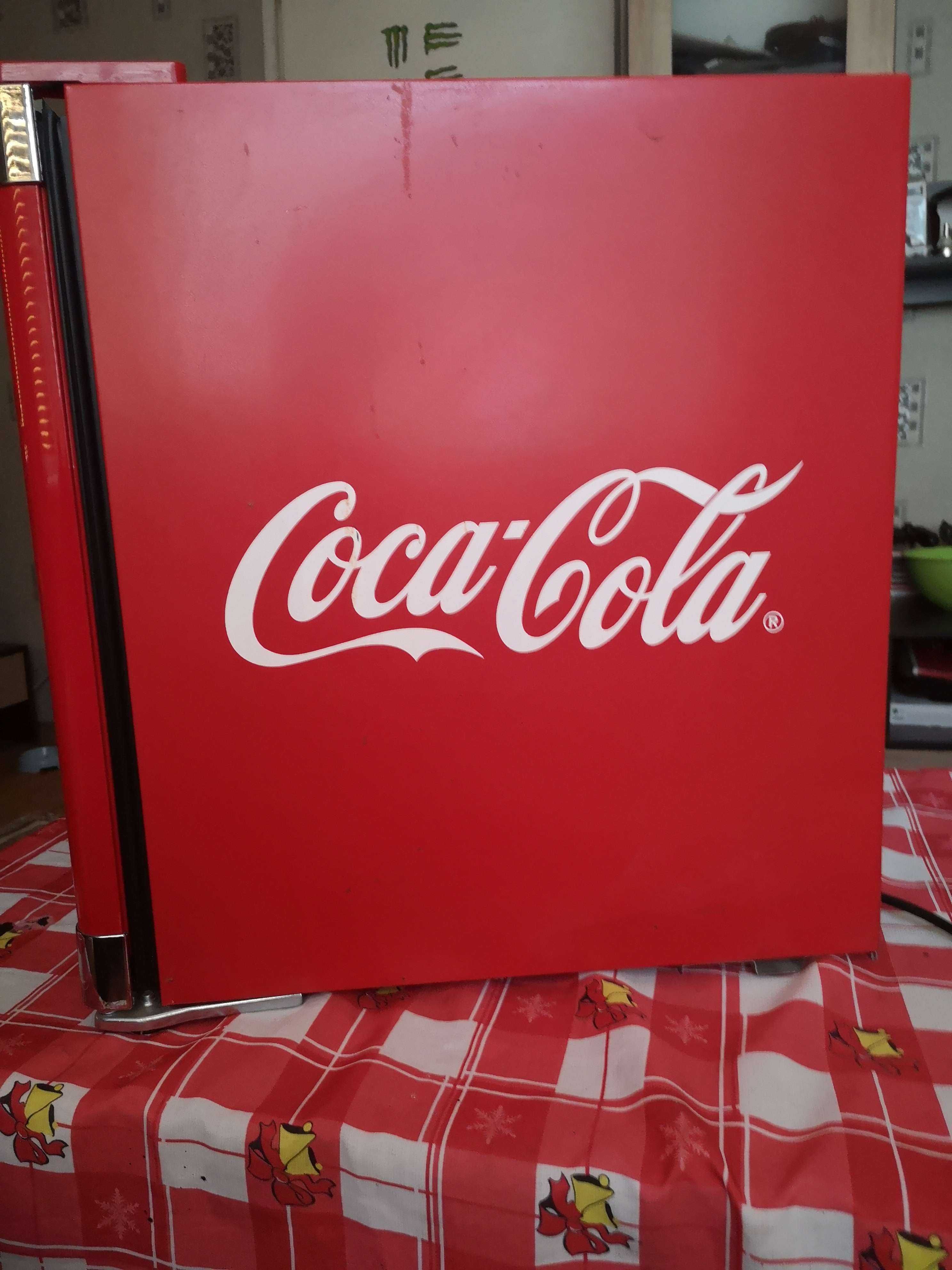 Хладилник на Coca-Cola