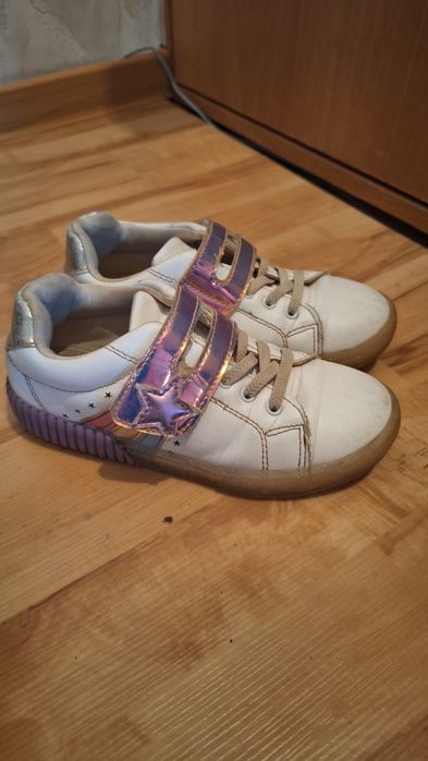 Осенние сапоги и кеды