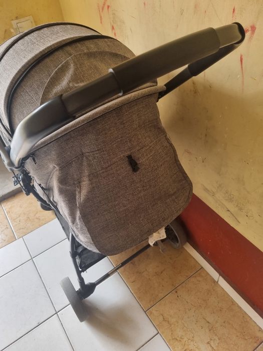 Коляска в хорошем состоянии